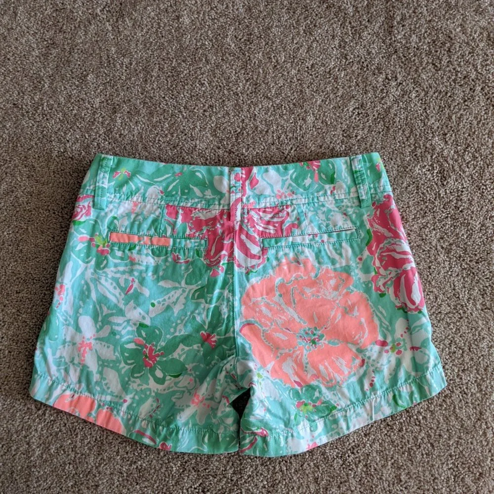 ⭐ Lilly Pulitzer Poolside Beach Print Callahan Shorts size 00
